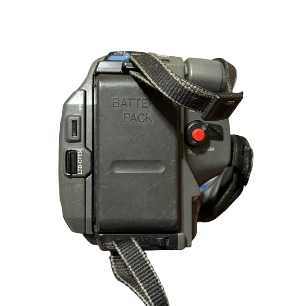 Panasonic PV-L680D Palmcorder CAMCORDER VHSC Video Camera Battery Charger WORKS